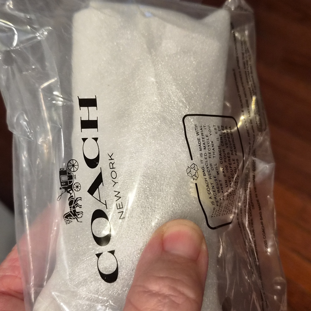 Coach Eight Ball Bag Charm CEA15 - Picture 4 of 7